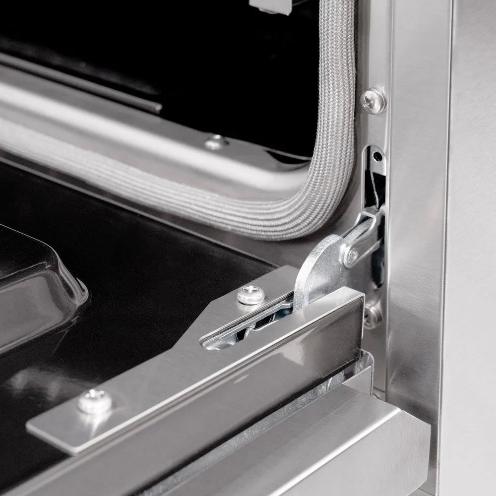 ZLINE Autograph Edition Classic 48-inch range in stainless steel and champagne bronze accents CDRZ-48-CB, detail