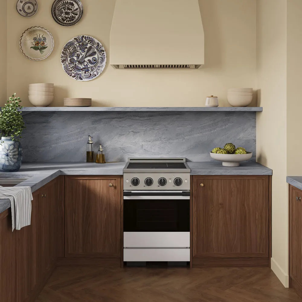 ZLINE Autograph Edition Marino 24-inch range in stainless steel with white matte door and matte black accents MINRZ-WM-24-MB, view 2