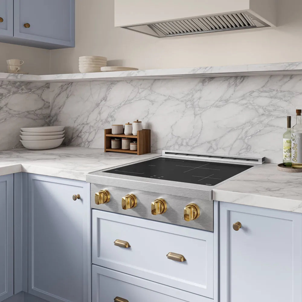 ZLINE Autograph Edition Paramount 30-inch rangetop in satin stainless steel and polished gold accents SINRTSZ-30-G, view 2