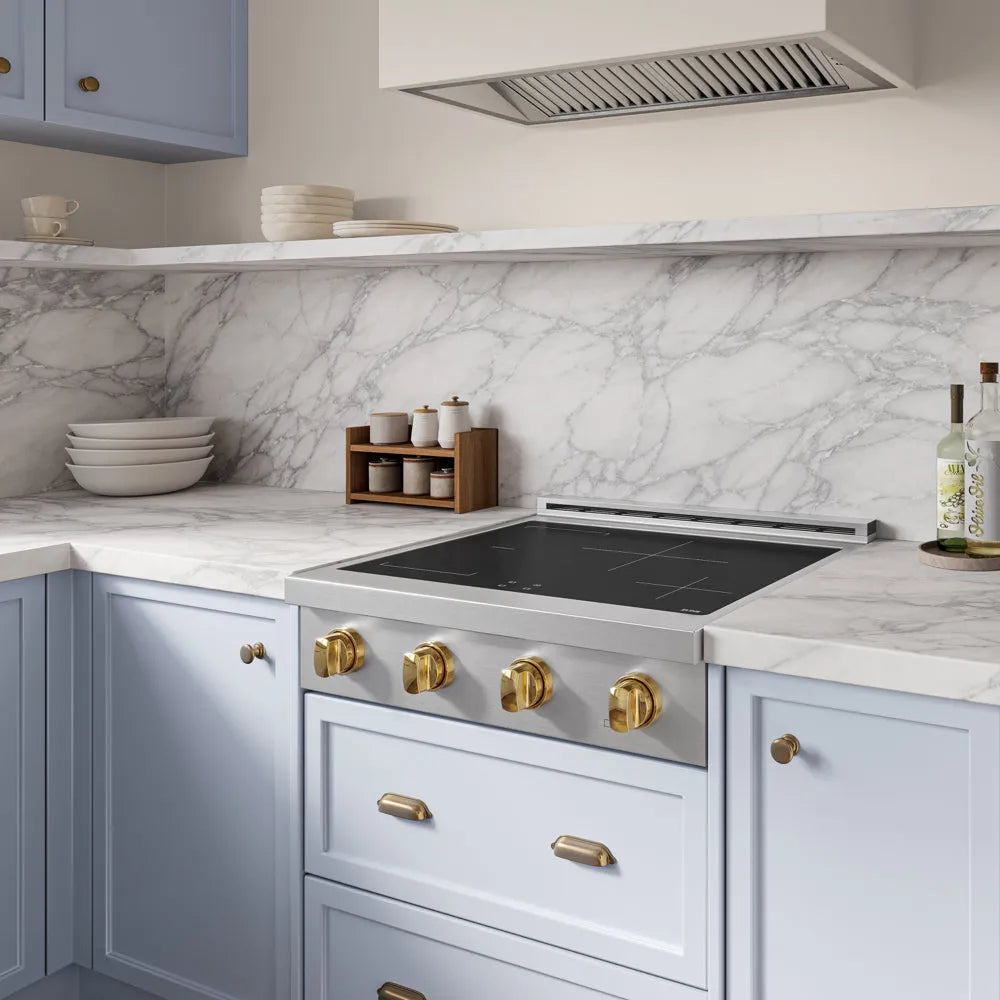 ZLINE Autograph Edition Paramount 30-inch rangetop in stainless steel and polished gold accents SINRTZ-30-G, view 2
