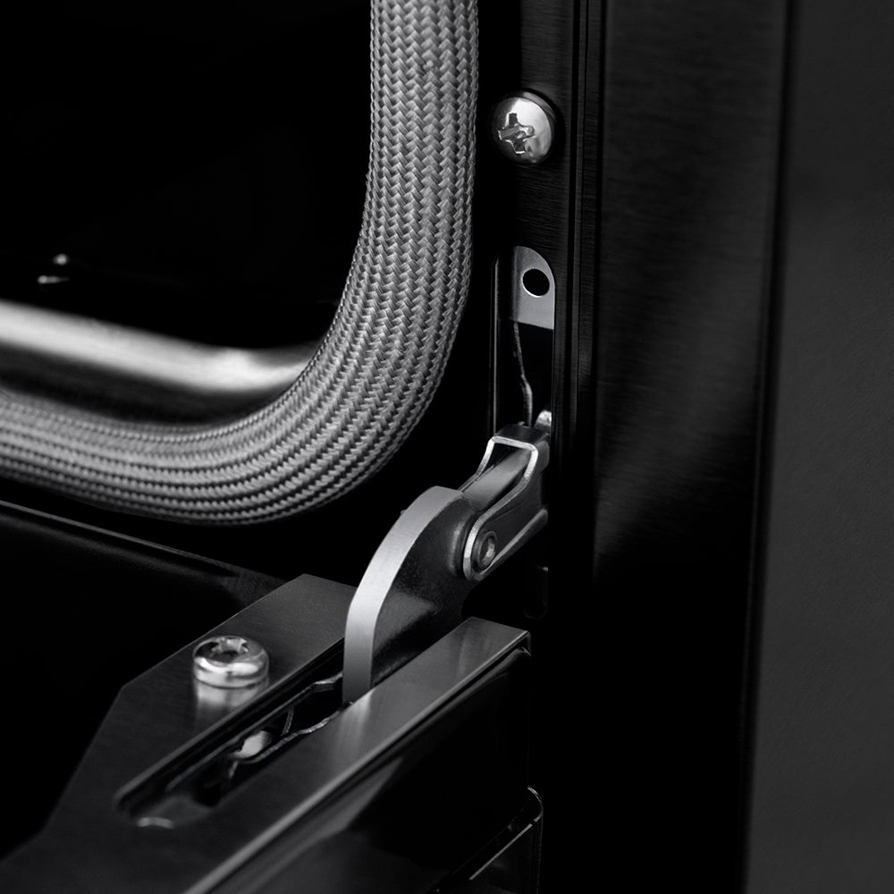 ZLINE Autograph Edition Paramount 30-inch range in black stainless steel and champagne bronze accents SINRBZ-30-CB, detail