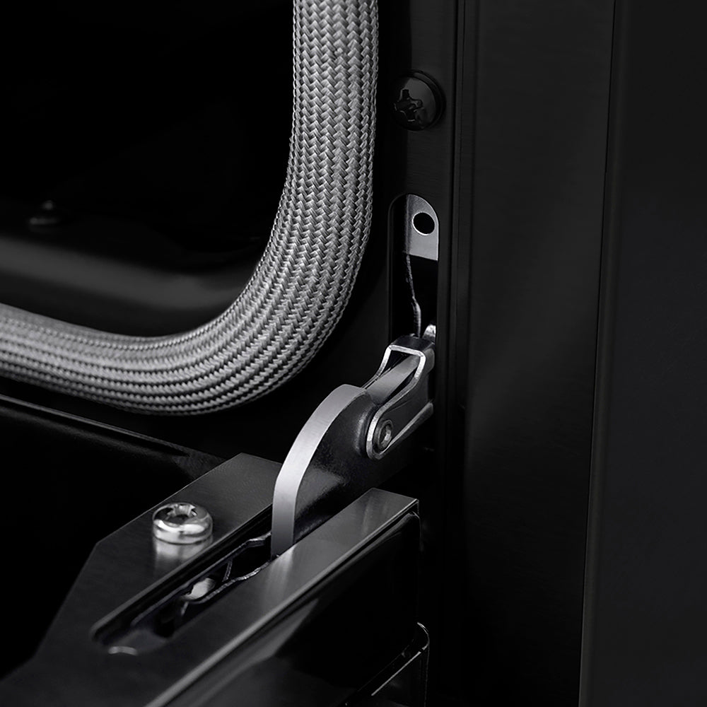 ZLINE Autograph Edition Paramount 48-inch range in black stainless steel and polished gold accents SDRBZ-48-KG, detail