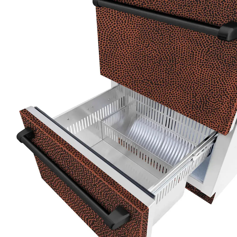 ZLINE Touchstone 24-inch refrigerator in hand-hammered copper RDSO-HH-24, detail